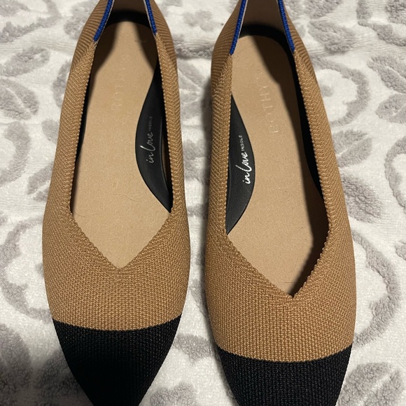 NWOB Rothy's Tan and Black Heels - Picture 2 of 7